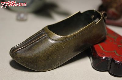 晚清民国。老铜鞋摆件-价格:860元-se26286519-铜杂件-零售-中国收藏热线